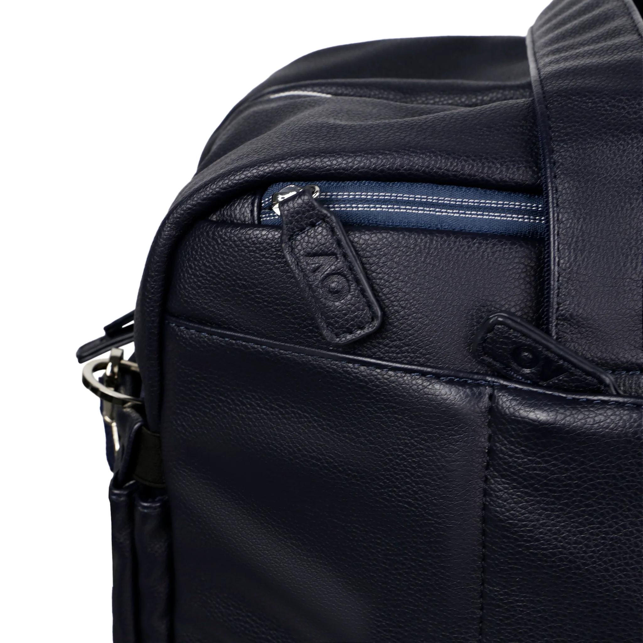 AO Duffle Bag - Image 3