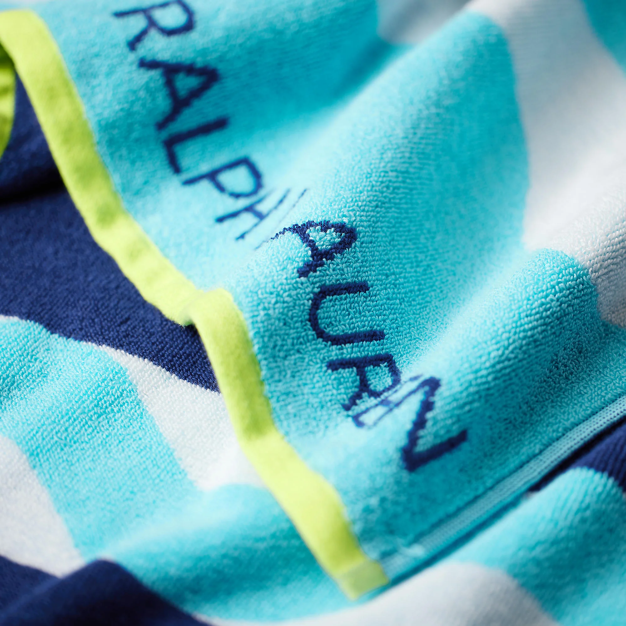 AO26 Gym Towel - Image 3