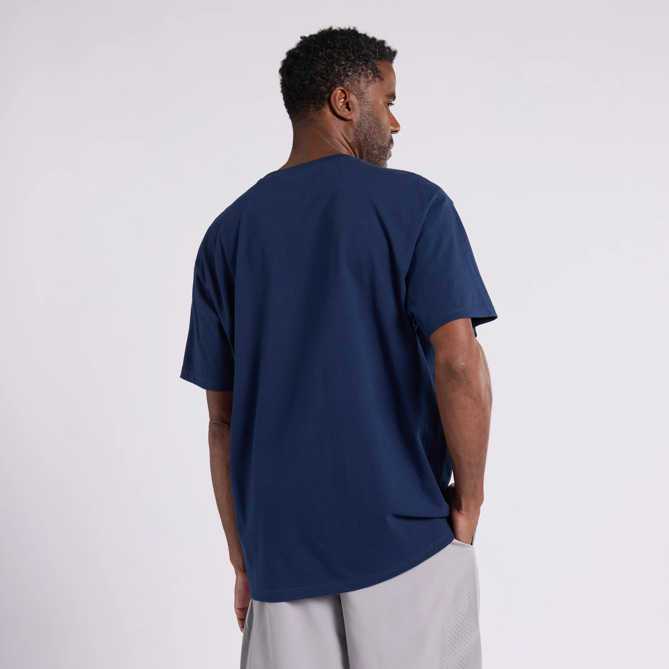 Men's Navy T-Shirt Round Logo - Image 4
